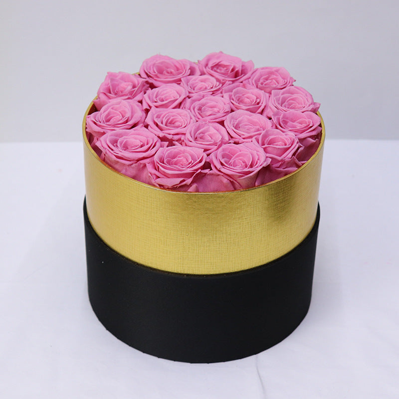 Coffret 18 roses éternelles – détail têtes de roses 4-5cm