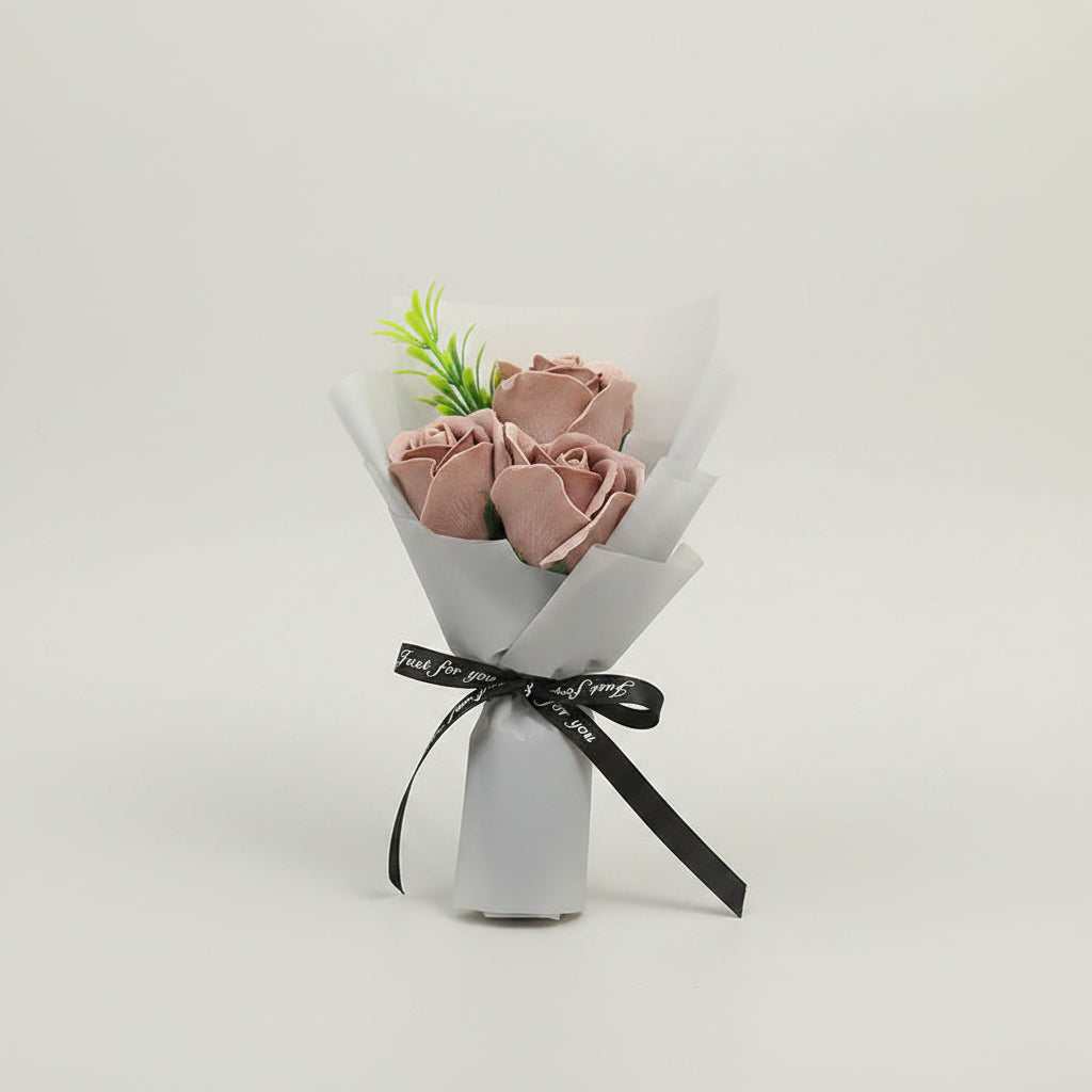 3 roses en savon – bouquet cadeau élégant coloris jaune marron anis