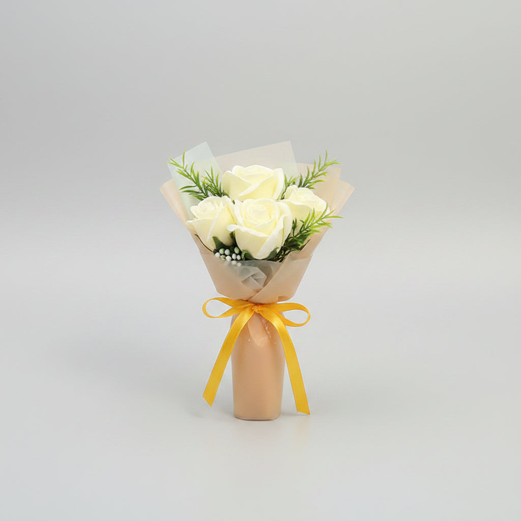 Bouquet floral 3 roses savon – prêt à offrir Les Roses De Lola