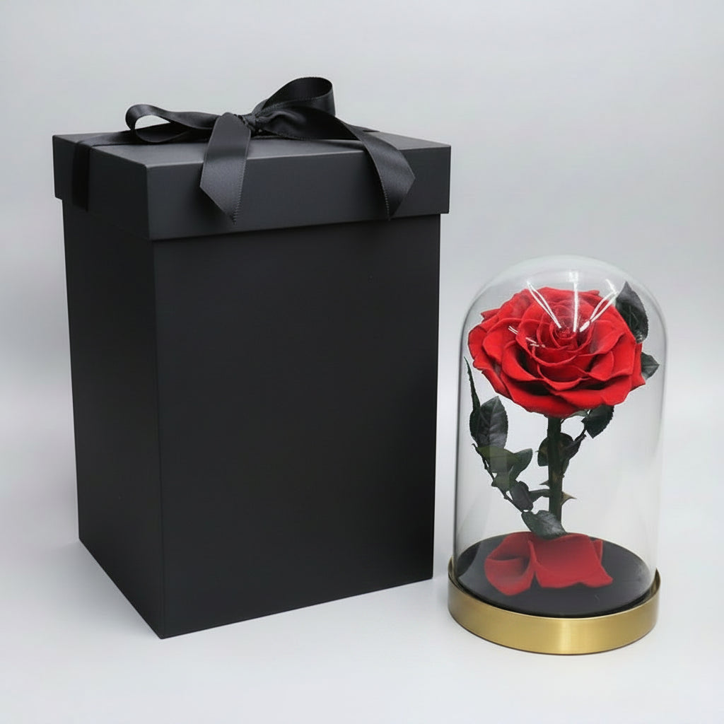 Rose éternelle grand format sous cloche en verre socle métal – coloris Rouge | Les Roses De Lola