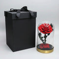 Rose éternelle grand format sous cloche en verre socle métal – coloris Rouge | Les Roses De Lola