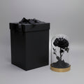 Rose éternelle grand format sous cloche en verre socle métal – coloris Noir | Les Roses De Lola