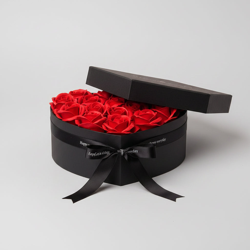 Coffret 18 roses de savon édition luxe – Coffret Noir Roses Rouge | Les Roses De Lola compositiondu Coeur de savon