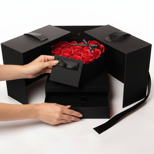 Coffret 18 roses de savon édition luxe – Coffret Noir Roses Rouge | Les Roses De Lola- ensemble complet