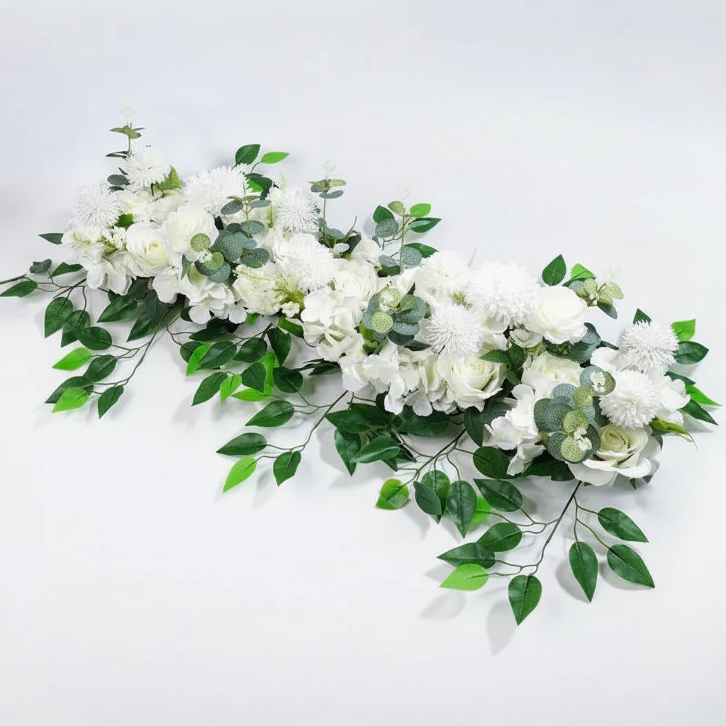 Arche de roses violettes — décoration scène et podium événementiel