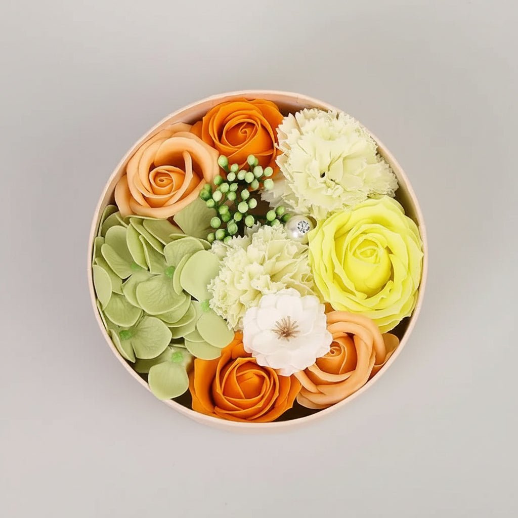 Coffret roses de savon orange – cadeau floral naturel | Les Roses De Lola
