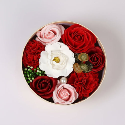 Coffret roses de savon rouge – cadeau floral naturel | Les Roses De Lola