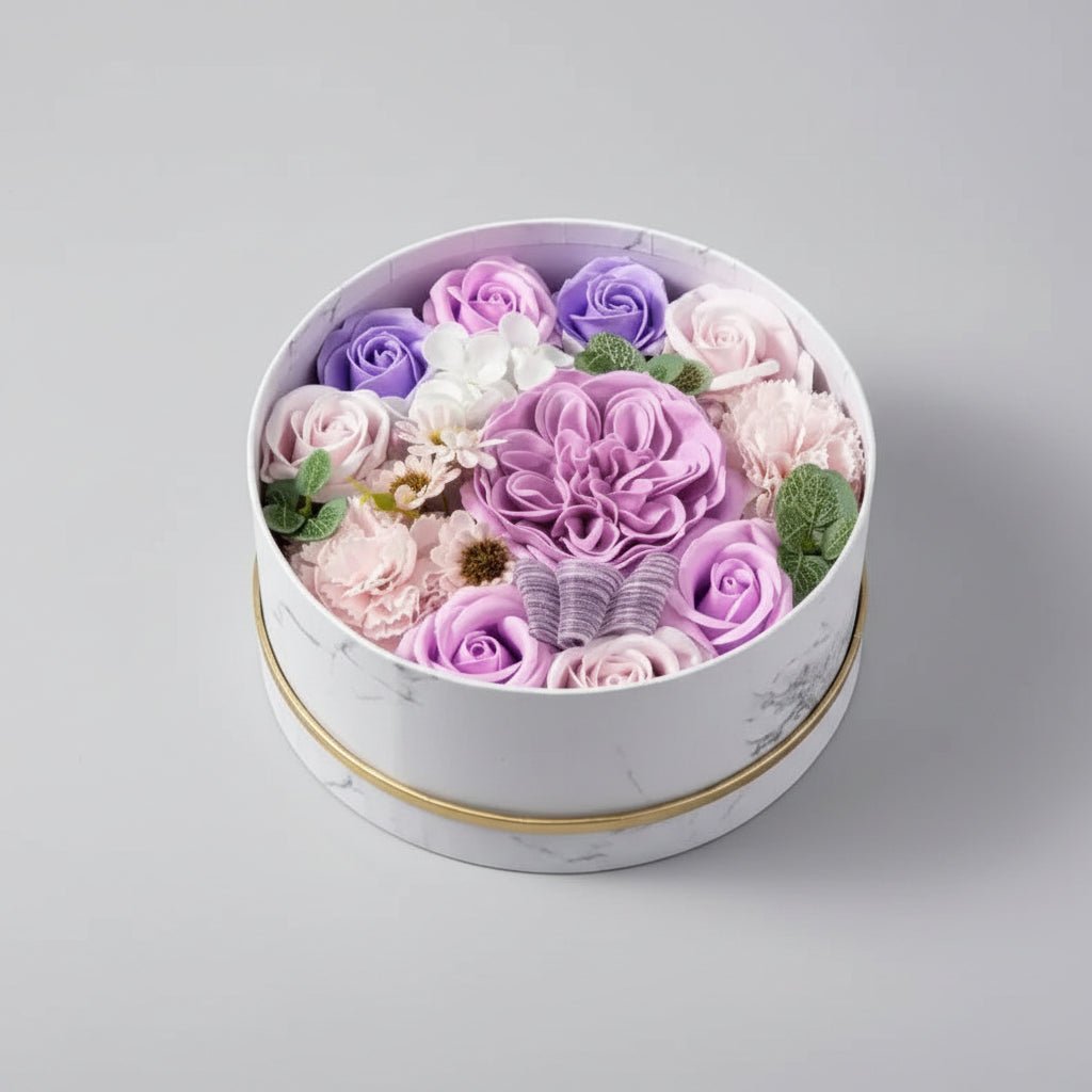 Coffret roses de savon violet – cadeau floral naturel | Les Roses De Lola