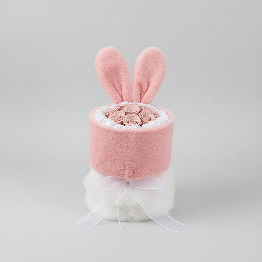 Bouquet roses éternelles oreilles lapin – vue d'ensemble prêt à offrir